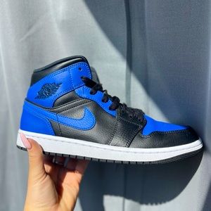 Nike Air Jordan 1 Mid Black/Hyper Royal-White
